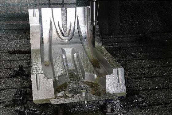 Angewandte lange Nutzungsdauer der glatten Oberflächenaluminiumrotationsform-breiten Palette