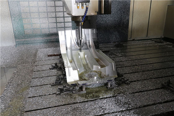 Polnisches strahlen die Aluminiumrotationsformen sand, die für Plastikprodukte wiederverwendbar sind
