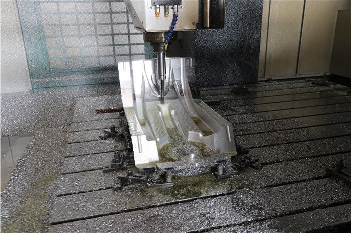 Polnisches strahlen die Aluminiumrotationsformen sand, die für Plastikprodukte wiederverwendbar sind