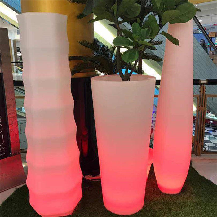 Einkaufszentrum, das Rotomolded-Pflanzer-Anlagen-LLDPE HDPE Topf-Harz-Form-Kunden-Entwurf Soem annehmbar beleuchtet
